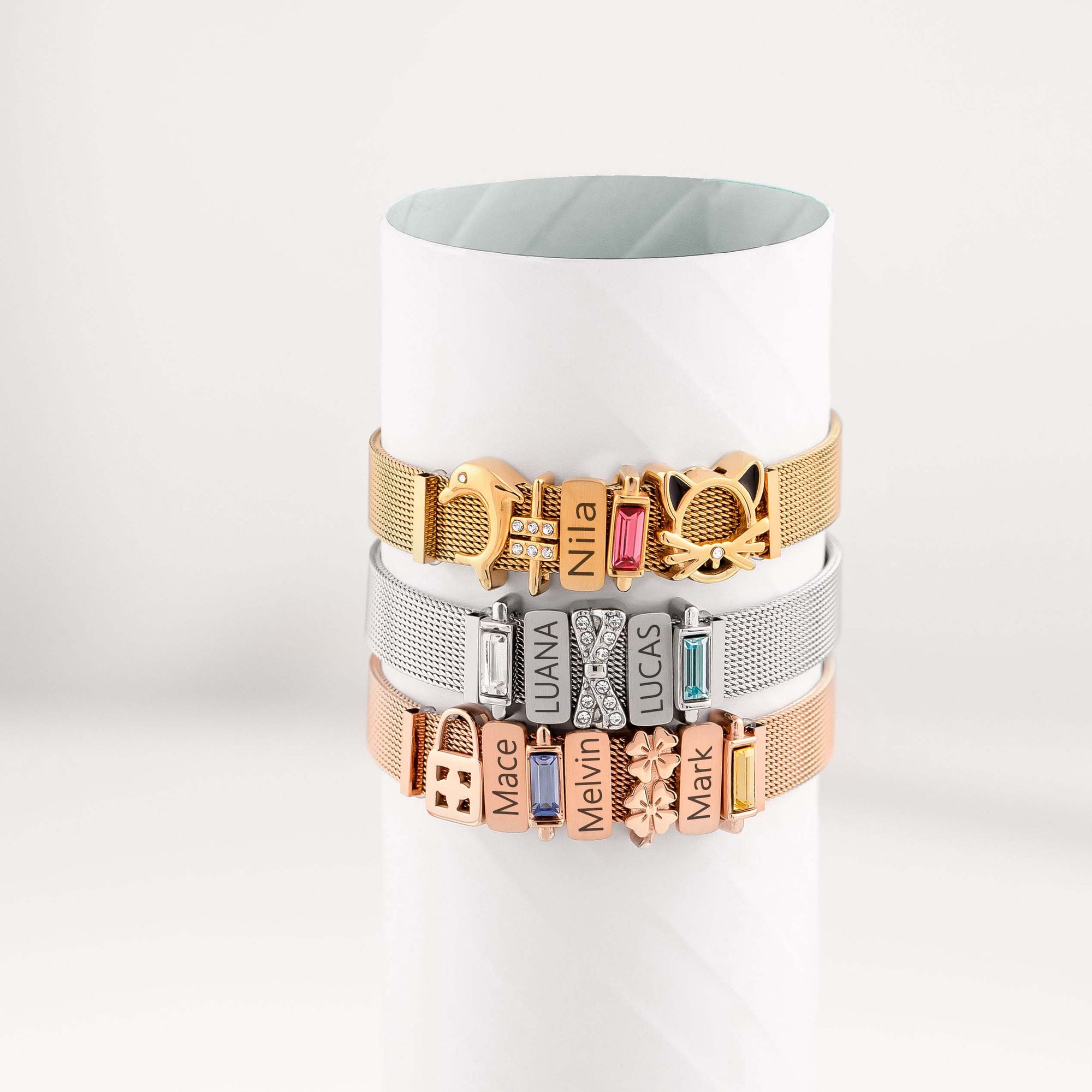 Mesh charm ruby - No discoloration